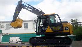 Гусеничный экскаватор 14 т John Deere E140 LC